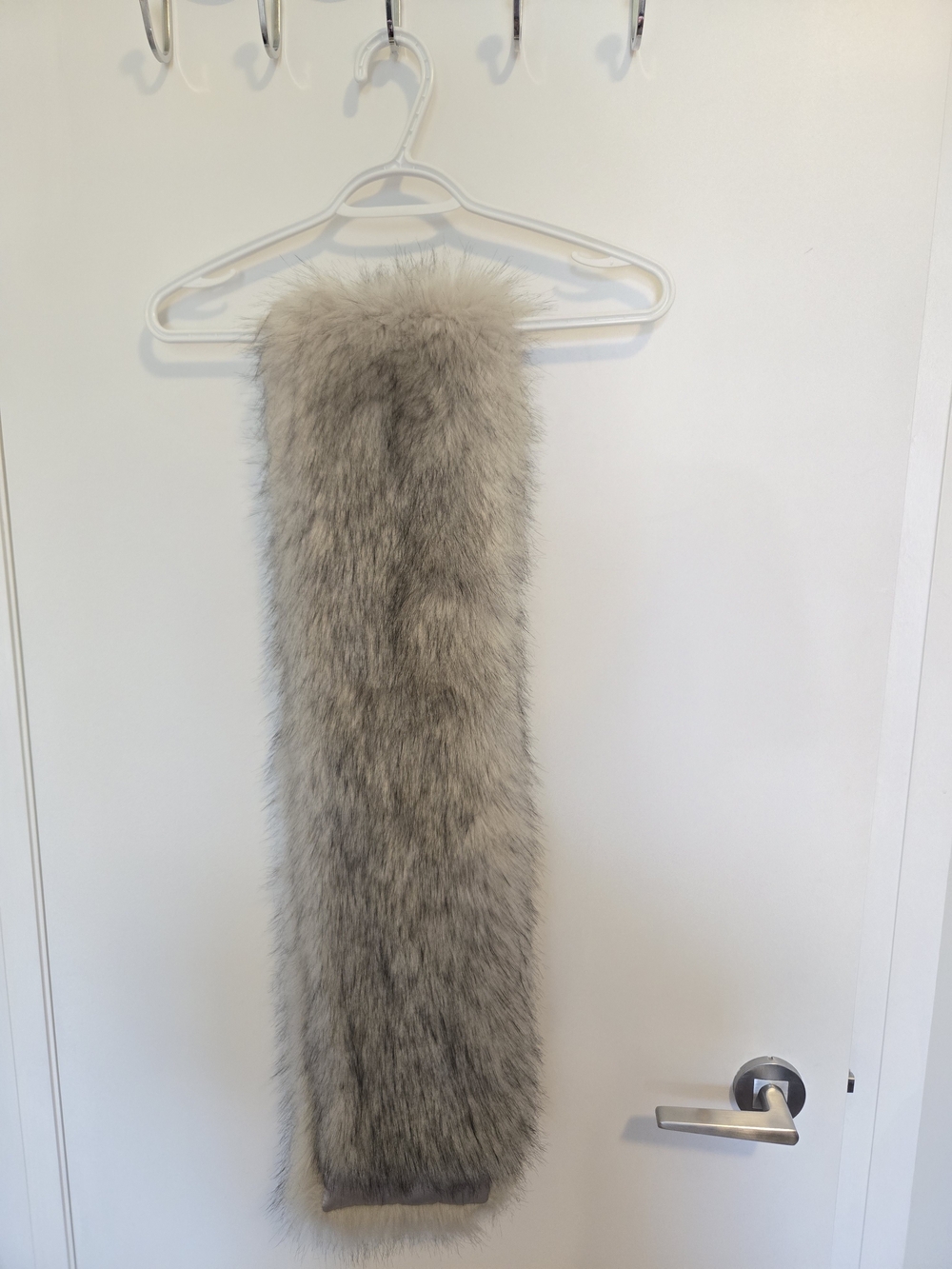 Faux Fur Throw Scarf in Light Gray - Unbranded